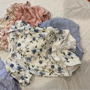 Old navy 18-24 short and top bundle